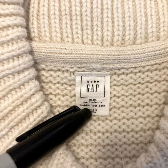 Baby GAP CABLE KNIT CARDIGAN - Size 18-24 months - Picture 4 of 6